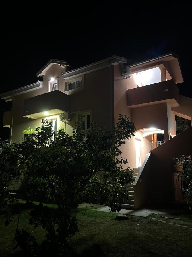 Apartments Two Olives コトル エクステリア 写真