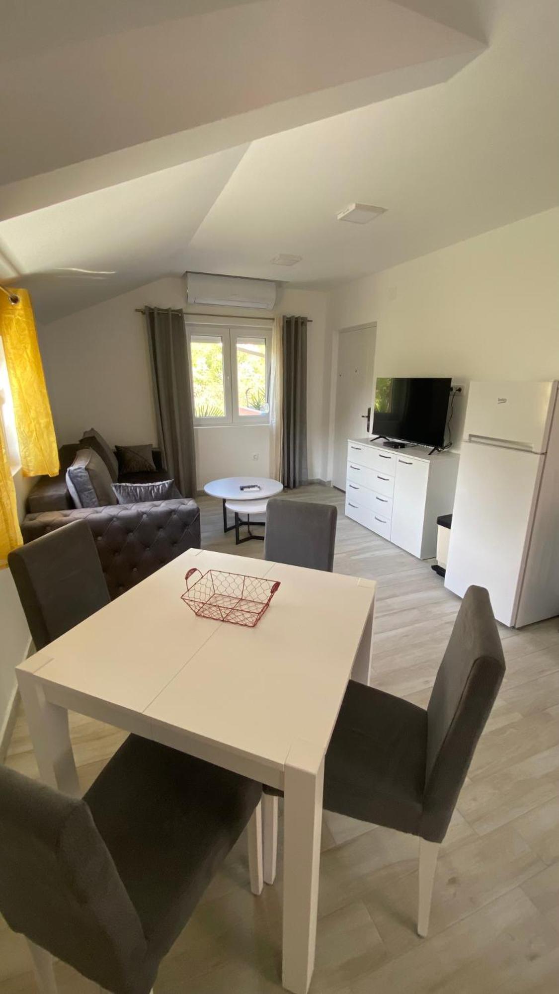 Apartments Two Olives コトル エクステリア 写真